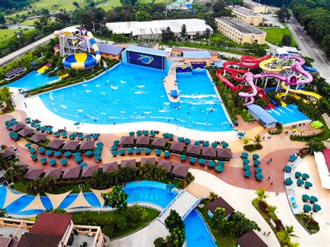 THE 5 BEST Pampanga Province Water & Amusement Parks.